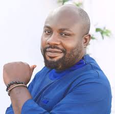 Bobrisky Celebrates 26th Birthday With His Gate Man, Advises People To  Treat Their Domestic Staff Nicely  http://www.gisttown.com/2017/09/bobrisky-celebrates-26th-birthday-with.html