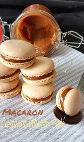 Petits Fours Halwat El Lambout Gourmandise Assia En 2020 Gourmandise Gateau Oriental Facile Macaron Facile