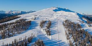 Vicino alle piste da sci di livigno, questo hotel in montagna si trova a 3 km da comprensorio sciistico alta valtellina e comprensorio lombardia: Piste Da Sci Comprensorio Sciistico Plan De Corones