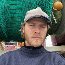 Gordon Gair's Instagram, Twitter & Facebook