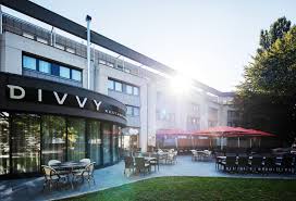 Ist auch in bregenz mit einem standort vertreten und unsere kompetenten mitarbeiterinnen freuen sich. Restaurant Bar Grand Hotel Bregenz