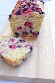 Gateau Moelleux Aux Fruits Rouges Recette Gateau Moelleux Gateau Fruits Rouges Tarte Aux Fruits Facile