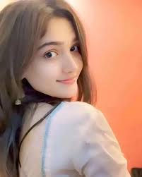 Hi babe , I am so in love with you and for that I will stop asking , I will  stop my why's , I'll just go and follow where my heart