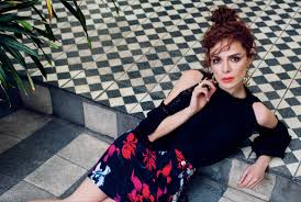 Lise eğitiminde afs programı ile bir yıl amerika birleşik devletleri'nde okuyan özpirinçci, sabancı üniversitesi yönetim bilimleri. Ozge Ozpirincci Kimdir