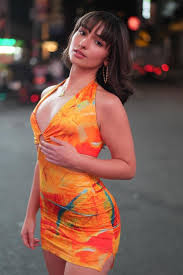 Julia Burch - Insta girl