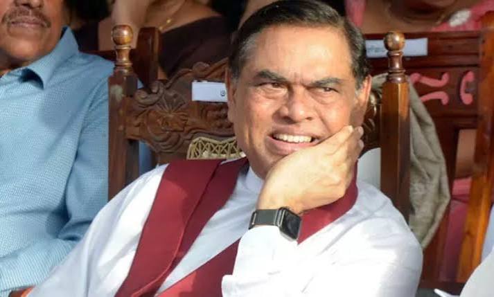බැසිල් රාජපක්ෂට INTERPOL  නිවේදනයක් – අමාත්‍ය විජේපාල හෙළි කරයි!