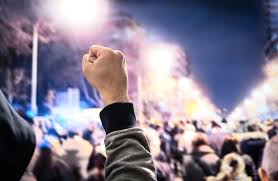 Вучич рассказал о последствиях акции протеста с пострадавшими в Сербии |  Радио 1