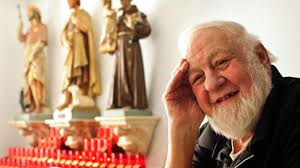 Rev. Nicholas A. Marro, team chaplain who helped motivate 1985 Bears before  Super Bowl win, dead at 84