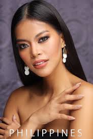 PHILIPPINES 🇵🇭 The candidate with the most number of votes will  automatically advance to the semifinals of the competition and will also be  awarded with the People's Choice Award at the finale!