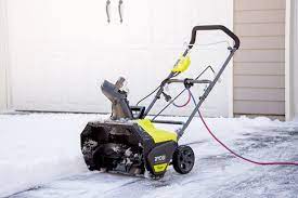 I spent quite a bit of time pulling the cord with no luck. The Best Snow Blowers For 2021 Reviews By Wirecutter