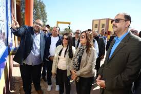 رئاسة - في إطار الزيارة المستمرة لمحافظتي سوهاج والأقصر لتفقد مشروعات  برنامج التنمية المحلية بصعيد مصر.. • وزيرة التخطيط والتنمية الاقتصادية  والتعاون الدولي ووزيرة التنمية المحلية ومحافظ سوهاج يفتتحون محطة المعالجة  الثلاثية