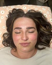 Courtney Miles's Instagram, Twitter & Facebook