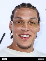 Aaron addison gordon hi-res stock photography and images