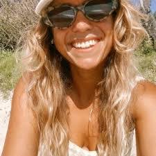 Holly Dyson's Instagram, Twitter & Facebook