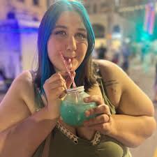 Teenagers ruin trick or treating for autistic child