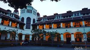 Lawang sewu adalah saksi dari sejarah panjang perkeretaapian indonesia yang sangat mengesankan. Tak Boleh Lagi Ada Wisata Mistis Di Lawang Sewu Semarang