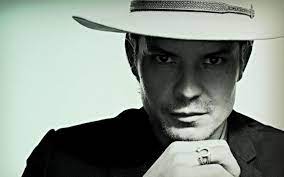 I'll give you fifteen reasons in the mag and one in the chamber. Justified Season 4 Episode 7 Preview First Look At Money Trap