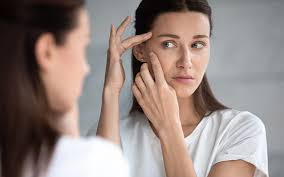 झुर्रियों के बारे में पूरी जानकारी - All About Wrinkles In Hindi – SkinKraft
