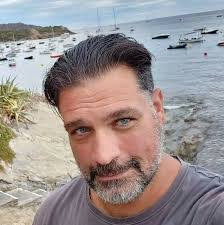 Ben Newcomb's Instagram, Twitter & Facebook