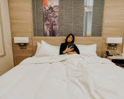I arrived in singapore on january 8 and spent 14 days quarantined alone in a hotel room. Stay Home Notice Shn In Singapore 10 Positive Tips To Survive Your 2 Week Quarantine Olliechinny