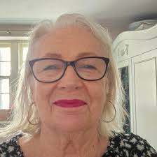 Does anyone know Beckhams Bathrooms? I'm just trying to find some pics of  their work or recommendations. thanks