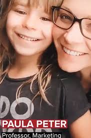 Dr. Paula Peter Offers Technology Tutoring for Fowler Faculty