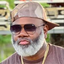 Antoinette Ruff's Instagram, Twitter & Facebook