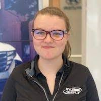 Cassie Bevill's Instagram, Twitter & Facebook