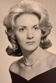 Kelsey Kellogg's Instagram, Twitter & Facebook