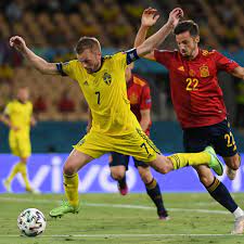 Bengt ulf sebastian larsson is a swedish professional footballer who plays as a midfielder for allsvenskan club aik and the sweden national. Sebastian Larsson Keeps On Running For Himself And His Teammates Euro 2020 The Guardian