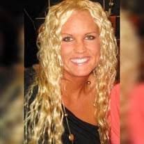 Lacey Coon's Instagram, Twitter & Facebook