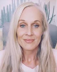 Lisa Soriano's Instagram, Twitter & Facebook