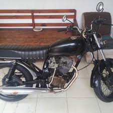 Kali ini karean ketidakpuasan sang pemilik dengan penampilan standar honda gl max neotech 1996 yang identik dengan model lurus dan kotak Honda Gl Pro 1996 Modif Cb Motor Di Carousell