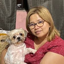 Deanna Quesada's Instagram, Twitter & Facebook