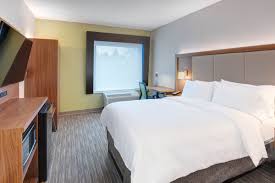 Holiday inn club vacations is committed to providing a safe resort experience for both guests and team members. New Jersey Holiday Inn Express Upgrades To Formula Blue Hotel Management