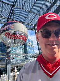 Cincinnati Reds vs Braves game experience at Truist Park