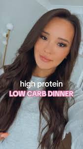 Karla Hyde's Instagram, Twitter & Facebook