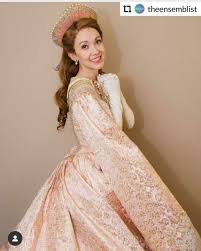 Pin By Anastasia Hq On Para Vero Broadway Costumes Broadway Dress Anastasia Broadway