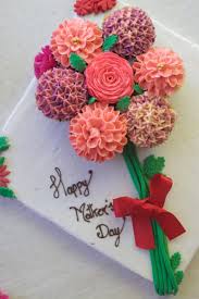To make buttercream, sieve the icing sugar into slightly softened butter (for quantities, see our vanilla cake recipe watch our video on how to decorate a cake for more piping techniques flowers, crystallised and fresh. How To Make Buttercream Flowers On Cupcakes Part 1 Spices N Flavors