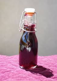 Sirop De Cassis Maison Recette Facile De Ma Grand Mere I Love Cakes Sirop De Cassis Maison Sirop De Cassis Sirop Fait Maison