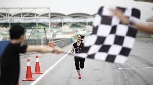 Nodrošina iedvesmu un jaunievedumus, kas tev palīdz sasniegt savus labākos rezultātus. In The Fast Lane With Nike Run Club Malaysia Nike News