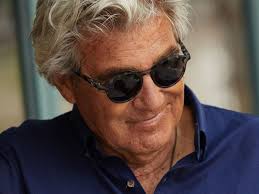 Capri Black and White