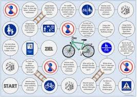 Zwei Spielfelder Zur Verkehrserziehung Ideenreise Mit Bildern Verkehrserziehung Verkehrserziehung Grundschule Fahrradprufung Grundschule