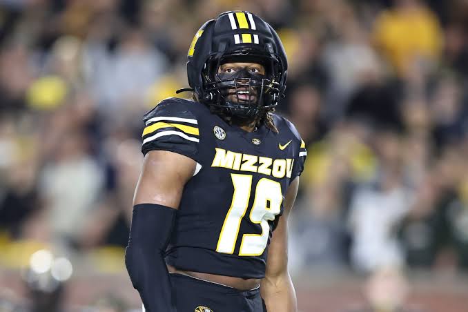 Mizzou Football: Darris Smith Prepares to Lead Unproven EDGE Group | Rock M  Nation