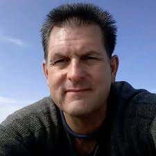 The last couple of weeks in Canada I was trying to film pink salmon  spawning. Trouble was, they kept getting eaten by black bears. So I turned  my attention to this spectacle.