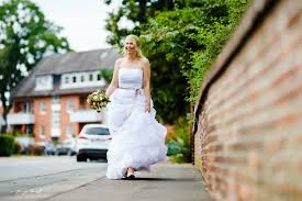Unsere dienstleistungen im bereich zahnimplantate. Heiraten In Adendorf Hochzeit Johanniskapelle Adendorf Und Bootshaus Ilmenau Hochzeitsfotograf Hamburg Luneburg Bremen Hannover