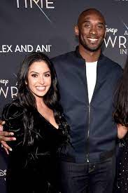 A longtime nike athlete, bryant had a signature sneaker franchise called the nike kobe. Vanessa Kobe Bryant Deshalb Flogen Sie Nie Gemeinsam Mit Dem Helikopter Gala De