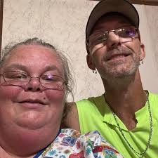 Are there any print shops or locals in Toccoa, GA who print and embroider  shirts?