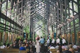 Top Glasshouses Greenhouses And Conservatory Venues In The Us Europe Canada And Australia 2016 Glass Chapel Chapel Wedding Wedding In The Woods