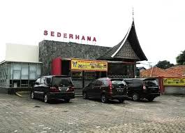 Halal restaurant in sidoarjo, jawa timur, indonesia. Restoran Sederhana Malang